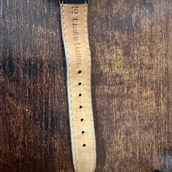 Elini Lucky Hand Nazar Swiss Made Watch - Picture 4 of 8